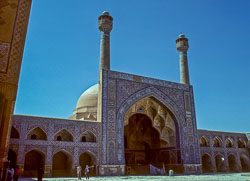 1977iran-A031-00-Isfahan---friday-mosque-01.jpg