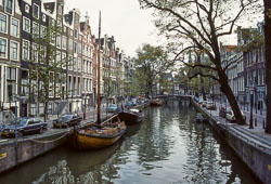 1983-Holland-plus-007-Amsterdam.jpg