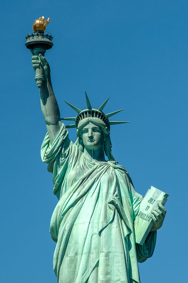 20100906-A105-01-new-york-statue-of-liberty_tonemapped.jpg