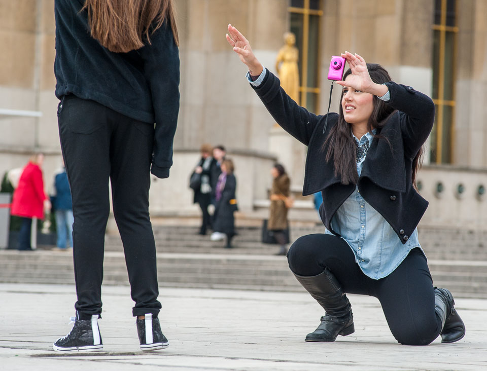 20120218-A011-00-people-photography-at-Tour-Eiffel.jpg