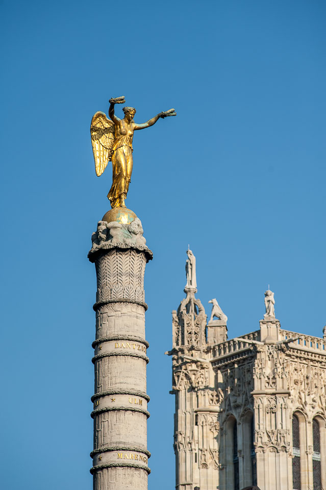 20120220-A055-00-Paris-city-scene.jpg