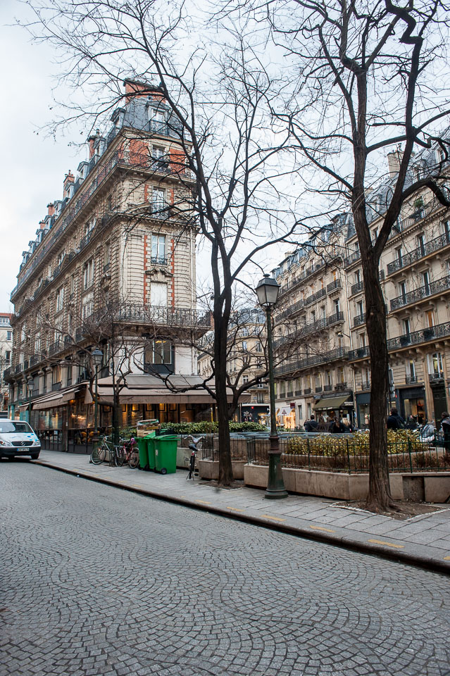 20120220-A157-00-Paris-city-scene.jpg